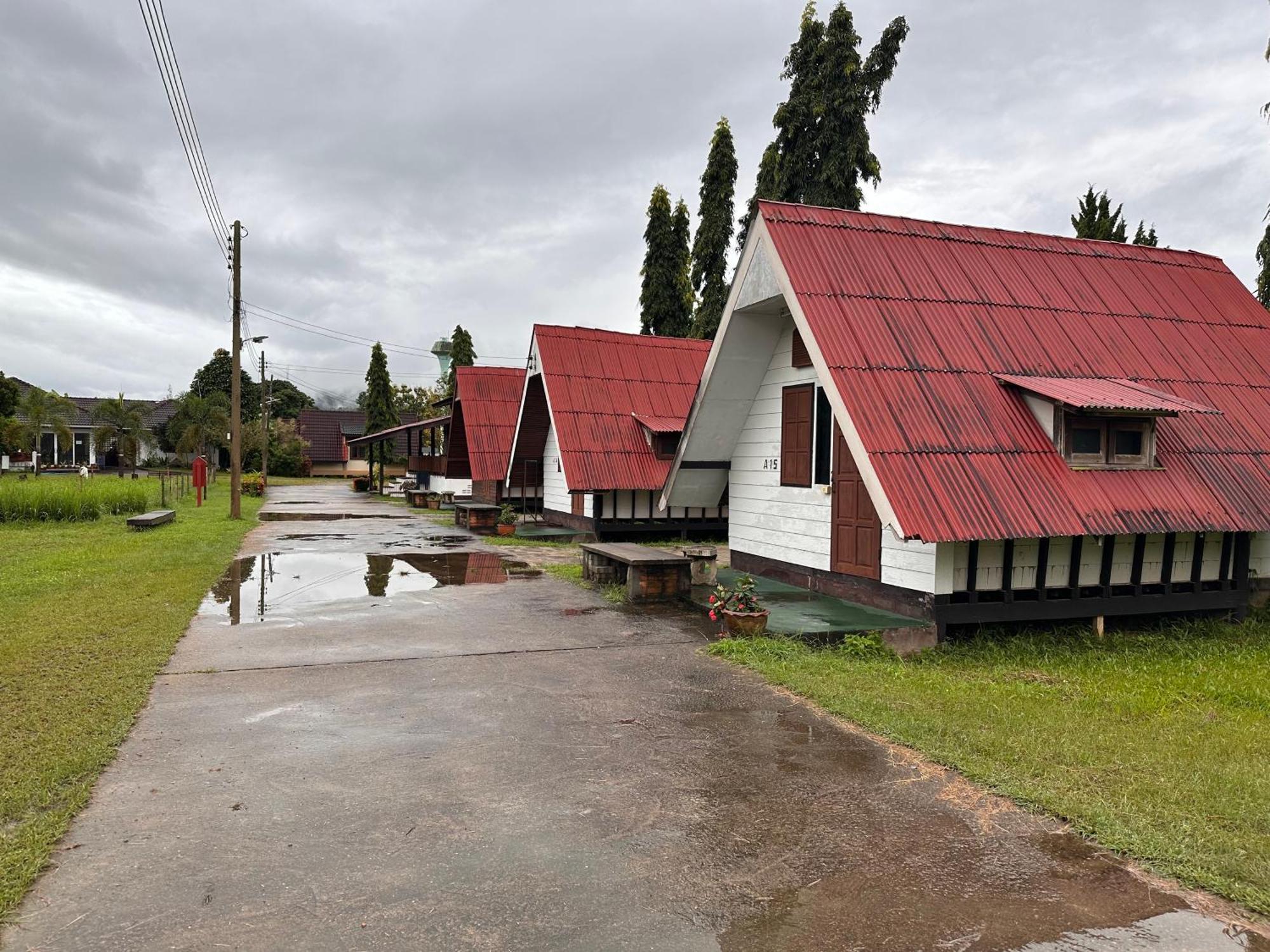 Mae Chaem Hotel And Resort Exterior foto
